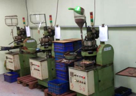 proimages/Company-Profile/Equipment/molding-machine-1.jpg